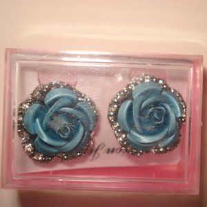***Beautiful Blue Roses Earrings